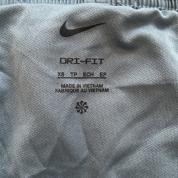Nike Dri-Fit Extra Small Shorts - Picture 6 of 7